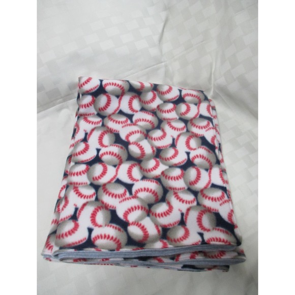 Baseball fleece blanket, nursery blanket, baby blanket, toddler bedding - Picture 1 of 4
